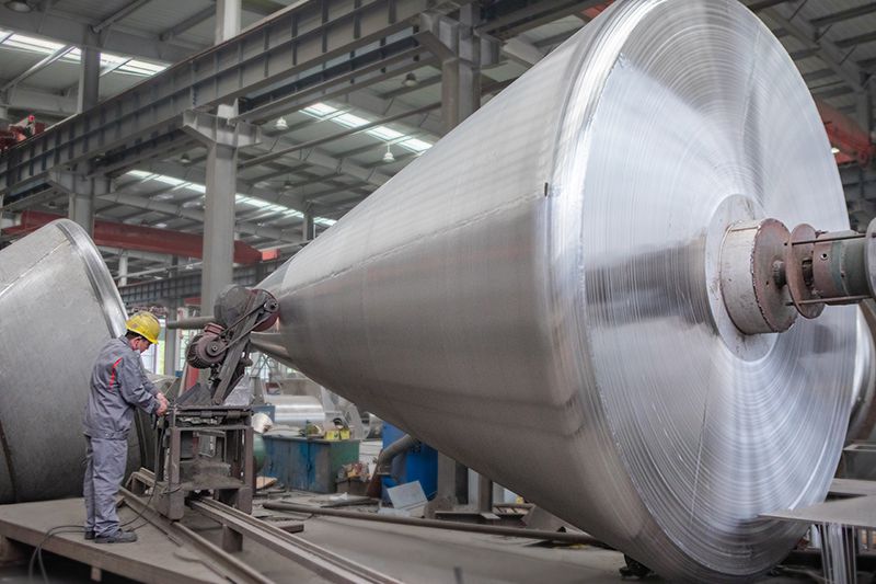 Polimento de superfície em misturador cônico