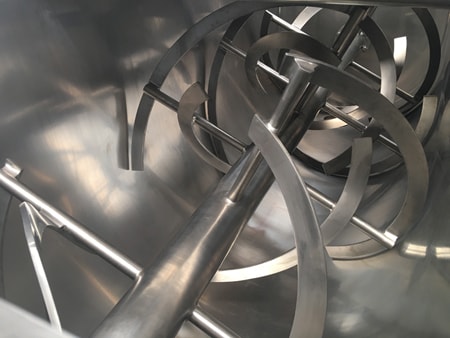 Eixo principal da fita destacável de forma flexível